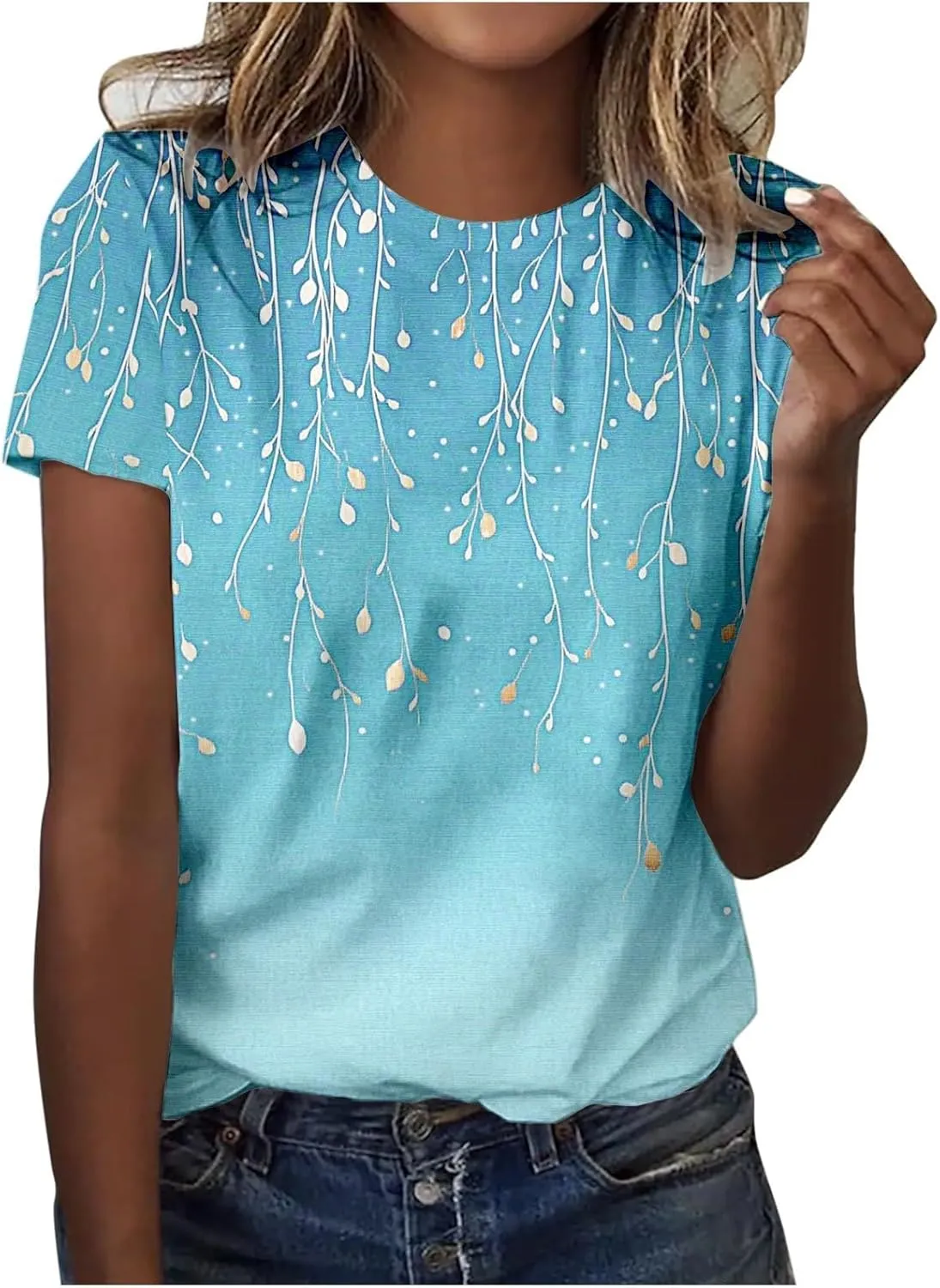 Ladie's 2025 Trendy Floral Print Round Neck T-Shirt for Summer Women Casual Loose Fit Boho Top Outfits