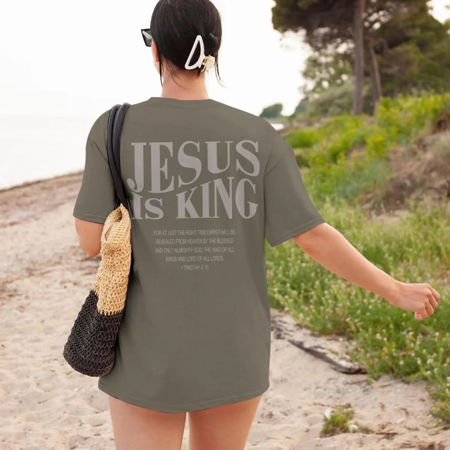 Oversized Tshirts for Women Christian Jesus is King Shirt Faith Religious Sayings Tees Loose Casual Bible Verse Tops
