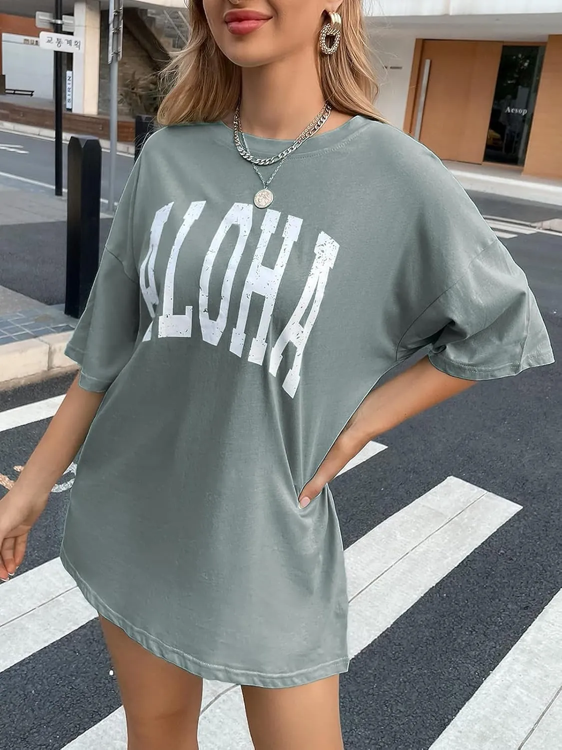 Remidoo Women's Casual Short Sleeve Graphic Oversized T Shirt Loose Letter Print Tee Top Blouse