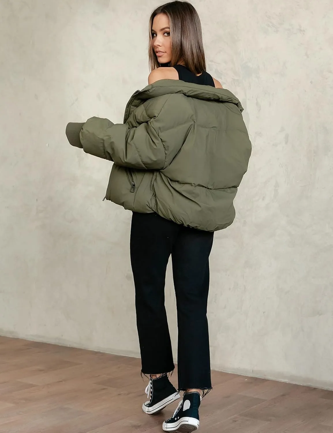 UANEO Puffer Jacket Womens Oversized Cropped Puffy Quilted Winter Jackets Coat