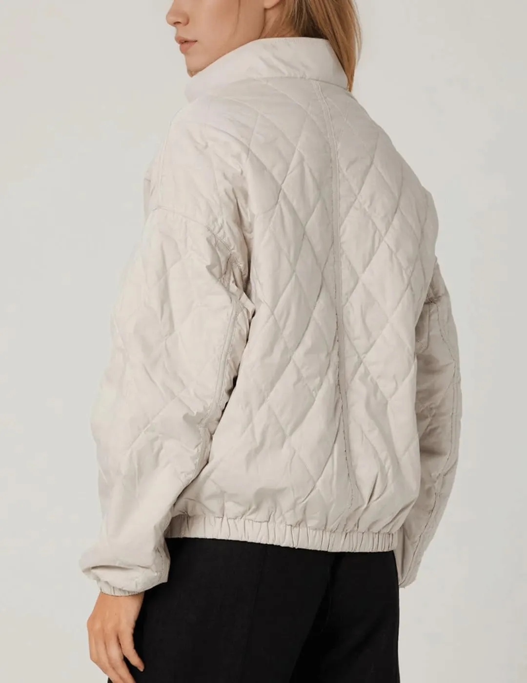 Women's Light Weight Short Down Jacket Long Sleeve Cropped Coat Water-Resistant Puffer Jacket Outwear