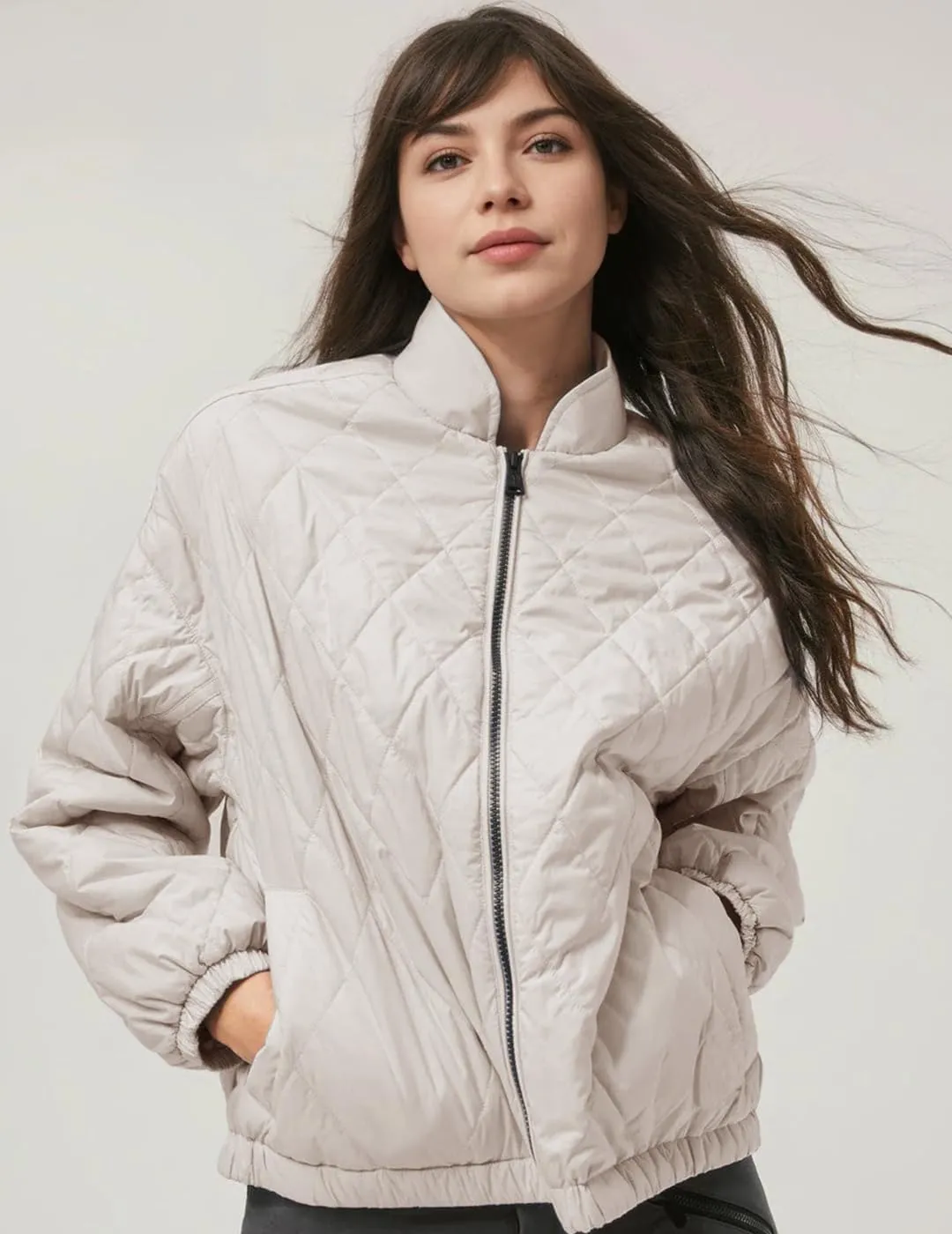 Women's Light Weight Short Down Jacket Long Sleeve Cropped Coat Water-Resistant Puffer Jacket Outwear