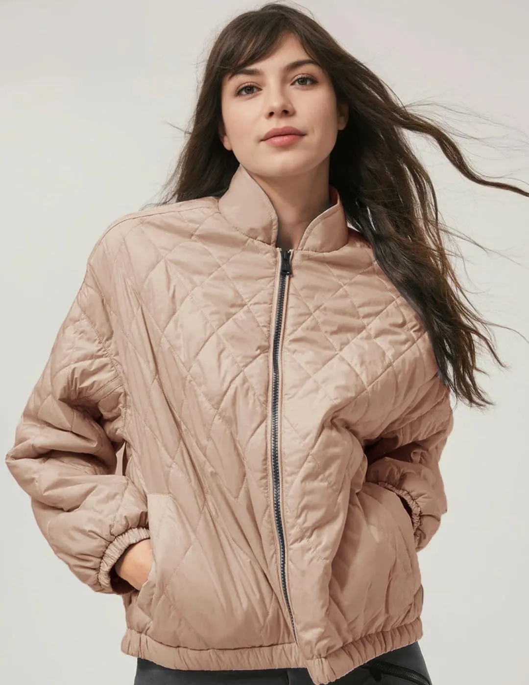 Women's Light Weight Short Down Jacket Long Sleeve Cropped Coat Water-Resistant Puffer Jacket Outwear