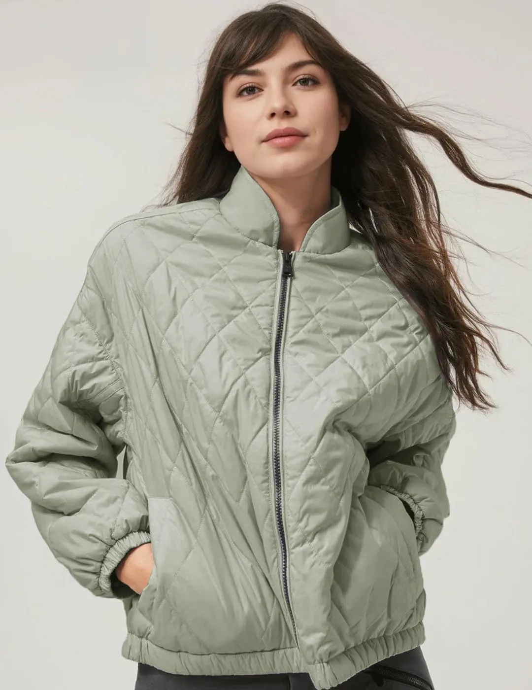 Women's Light Weight Short Down Jacket Long Sleeve Cropped Coat Water-Resistant Puffer Jacket Outwear
